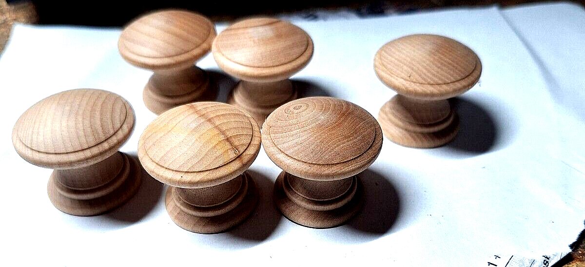 10 PIECES NEW UNFINISHED MAPLE 1 1/4&quot; WOOD CABINET KNOBS / PULLS K7 - $13.81