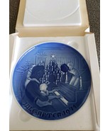 Bing &amp; Grondahl Copenhagen Porcelain~Christmas At Home~8000/9071~Collect... - $426.51 MXN