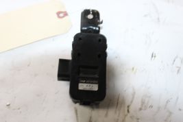 2005-2007 CADILLAC STS TEMPERATURE TEMP SENSOR R2063 image 4