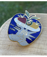 Lions Club Lapel Pin NY 20KI 1984 Bay Ridge Lioness Apple - €16,93 EUR