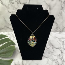 Vintage 70s Hand Painted Floral Pendant Necklace Wildflowers Boho Festival - $22.76