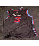 Dwayne Wade autogrpahed jersey with coa N - $475.20