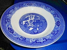 Willow Ware Royal China Underglaze Soup Bowl Serving Dish Blue Kissing Birds - £11.74 GBP