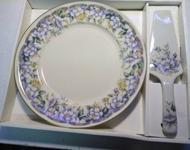 Andrea by Sadek Cake Plate And Server &#39;Donna&#39; Pattern 10.5&quot; - $19.79