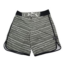 Under Armour Shorts Mens 30 Green White Board Swim Trunks Bathing Suit P... - £14.30 GBP