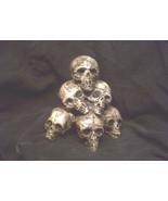 Mini Skull Pile Gothic Skeleton Halloween Horror Bones Statue Prop Small... - $16.45 CAD
