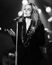 Belinda Carlisle 1980&#39;S In Concert Singing 16x20 Canvas Giclee - £55.05 GBP