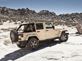 Jeep Wrangler Mojave 2011 Poster 24 X 32 | 18 X 24 | 12 X 16 #CR-32120 - $19.95+