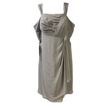 Azazie Dress A-Line Silver Pleated Chiffon Silver Brooch NEW 16 Wedding Elegant - £20.17 GBP