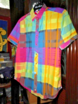 Robert Graham Style Darts Short Sleeve Shirt Size Medium image 3
