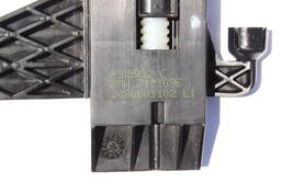 2004-2007 BMW E60 525i LEFT DRIVER SIDE ADJUSTMENT HEADREST MOTOR V104 image 4