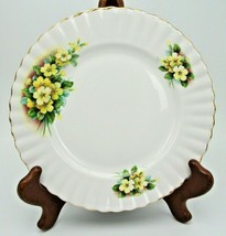 Royal Dover English Luncheon Plate Yellow Primrose 8 1/4&quot; - £14.21 GBP