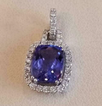 5 CT Coupe Coussin Tanzanite Bleue Halo Pendentif 14K Plaqué or Blanc Chaîne - £56.37 GBP