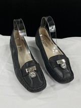 Michael Kors SKU 7790 Womens Black Leather Loafers Size 6.5 - $50.48