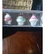 Martha Stewart Mini Molded Glass Ornaments set Of 3 Cupcakes - £46.24 GBP