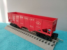 Vintage Lionel Train 6076 Lehigh Valley Two Bin Hopper LV 25000  Red Color - £20.35 GBP