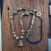 Collana di perle in legno pietrificato Pumtek birmano dell&#39;Asia meridion... - €79,94 EUR