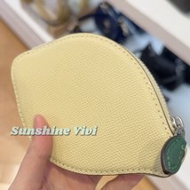 NWT Coach Lemon Shaped Coin Purse CAN30 Silver/Moonlight - $2,301.23 MXN