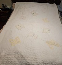Vintage Twin Size White Quilt With Butterflies - $44.05