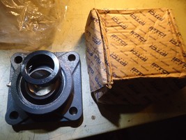 IPTCI NANF 209 28 ECCENTRIC LOCKING 4 BOLT FLANGE BEARING 1-3/4&quot; BORE - $743.14 MXN