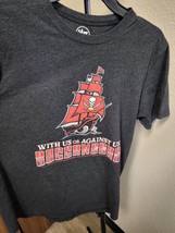Tampa Bay Buccaneers Mens T-Shirt size Small '47 Black Regional Club Ship - $17.65
