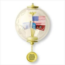 Hallmark Keepsake Ornament A World of Freedom 2007 - £12.61 GBP