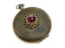 Vintage 1950&#39;s Rhinestone Gold tone Metal Pendant Locket - £13.50 GBP