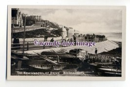 tq1922 - Hants - New Undercliff Drive &amp; Fishing Boats,  Bournemouth - Postcard - $2.54