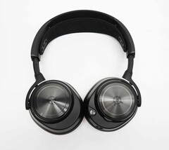 SteelSeries Arctis Nova Elite 61661 Wireless Gaming Headset (PC/PS5/Series X) image 5