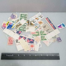 Random Lot of Vintage US Stamps (well over 70) - £71.40 GBP