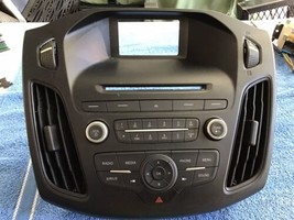15-18 Ford Focus Radio Audio Control Switch Panel Air Vent F1ET18K811LC Oem - £38.31 GBP