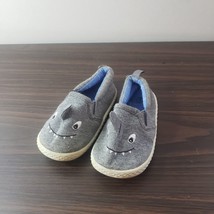 Baby Shark toddler size 5 non-slip slip on shoes - £3.76 GBP