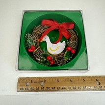 Vtg 1987 Small Wood Wreath Ornament Goose Holly Berries Winter Christmas... - £10.22 GBP