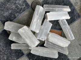 Selenite Crystal Wands Bulk 8 oz Selenite Sticks mostly appromite 2&quot; - £6.96 GBP