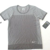 Nike Women Infinite Short Sleeve Running Top - AT0578 - Gray 082 - Size ... - $34.99