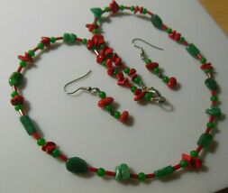 Women's  Green Agate, Aventurine &amp; Coral Bead Necklace &amp; Earrings - $18.80