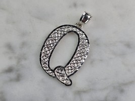 Womens Sterling Silver Initial Letter &quot; Q &quot; Pendant 1.3g E7776 - £27.87 GBP