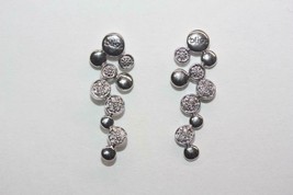 Fine 18K White Gold Signed Bliss Diamond Grape Dangle Drop Earrings 3.3 grams - £258.83 GBP