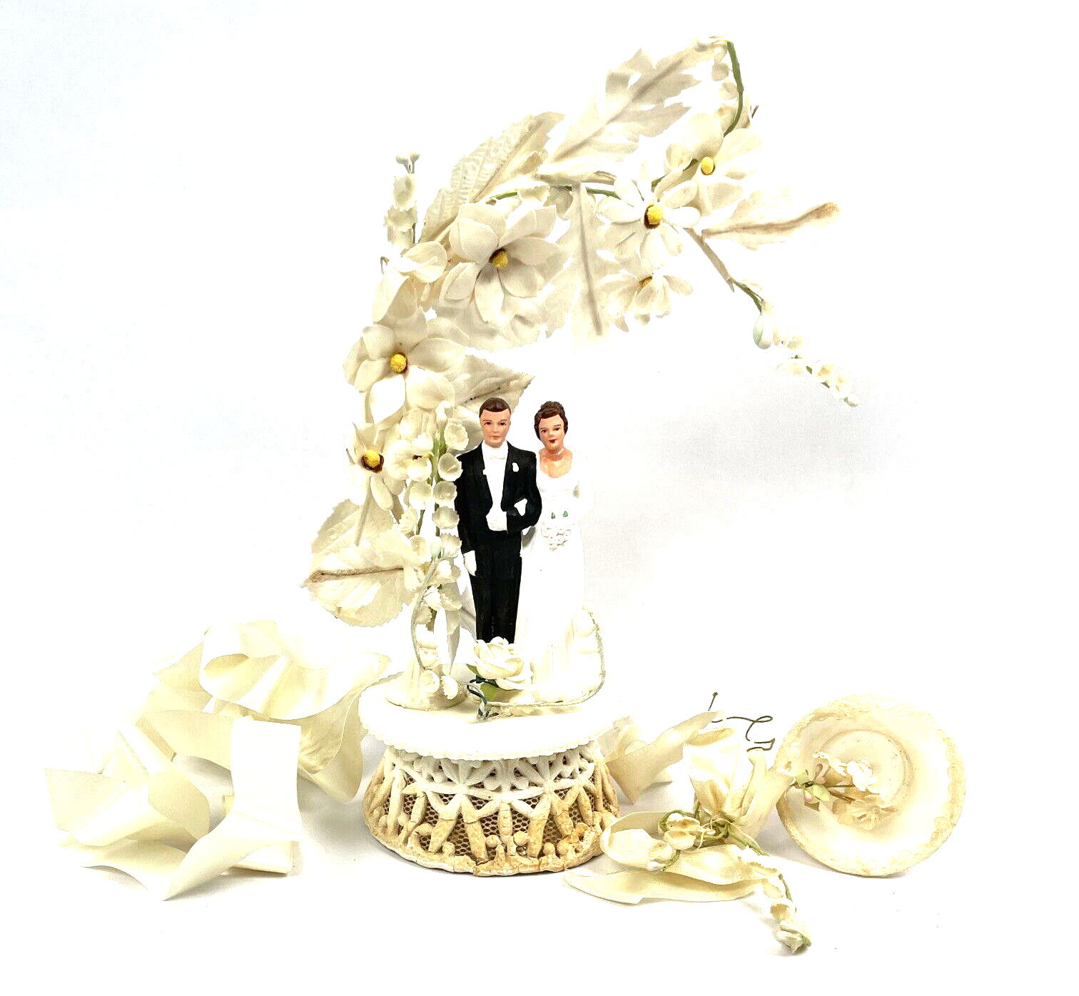 Vintage Wedding Cake White Topper Chalkware MCM Flowers Bride Groom Bell... - $42.00