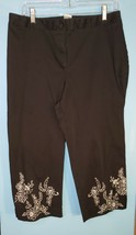 Napa Valley Women’s Petite Capri Pants Black White Embroidered Floral Size 14P  - £9.45 GBP