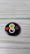 Vintage American Girl Grin Pin Peace and Love Pleasant Company - £3.10 GBP