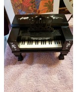 Muffy Vanderbear Portrait in Black &amp; White Piano Music Box Free Shipping - £31.74 GBP