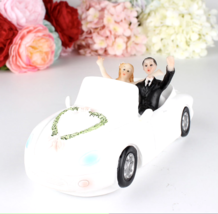 New Romantic Couple Wedding Cake Figurine - $29.65
