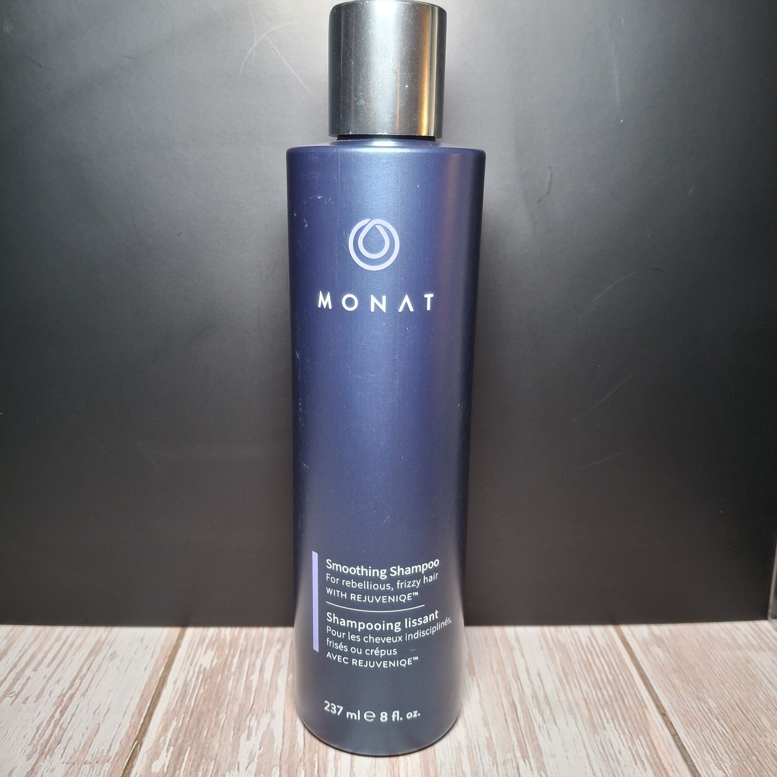 New Monat Smoothing Shampoo with Rejuveniqe Anti Frizz 8oz 237mL Sealed
