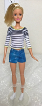Mattel 2015 Barbie Blond Hair Blue Eyes #N31HF DWJ68 Articulated Knees - £9.12 GBP