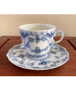 Royal Copenhagen Blue Fluted Half Lace Cup &amp; Saucer 1035 - $2,238.72 MXN