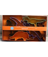 R&amp;M International Color Dinosaur 6 Piece Cookie Cutter Set - $450.02 MXN