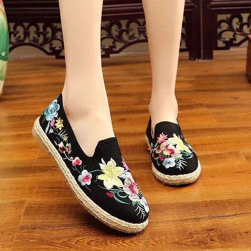 Veowalk Handmade  Embroidered Women Soft Canvas Espadrilles Shoes Ladies  Casual - £127.48 GBP