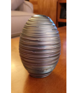 Robert Eickhart signed egg shaped, ridged paperweight w precious metals 1986 VG+ - €103,75 EUR