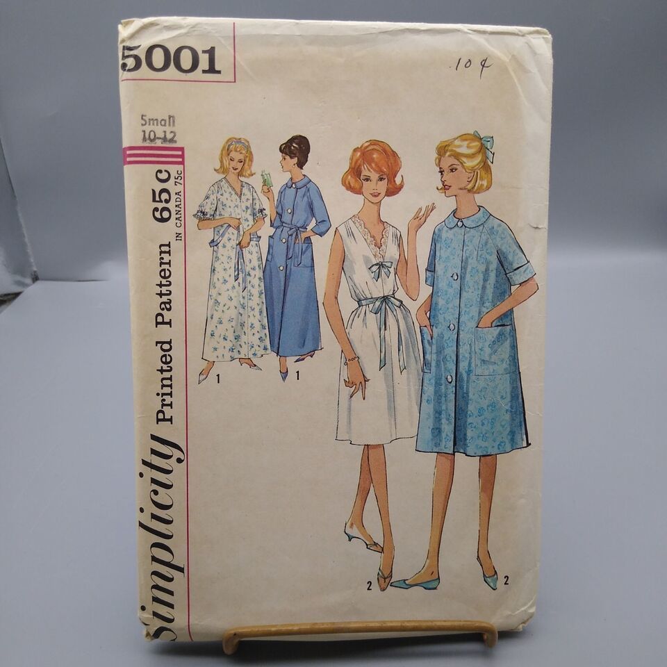 Vintage Sewing PATTERN Simplicity 5001, Misses 1963 Nightgown and Robe in Two Le - $12.60